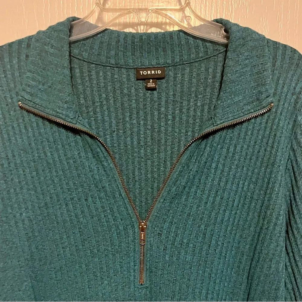 Torrid Sweater ribbed top - Picture 3 of 3